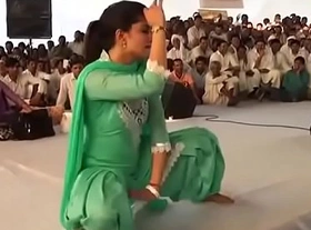 इसी डांस की वजह से सपना हुई थी हिट ! Sapna choudhary first hit dance HIGH